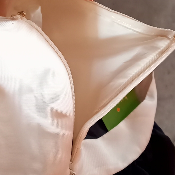 KATE SPADE DRESS - Picture 7 of 8